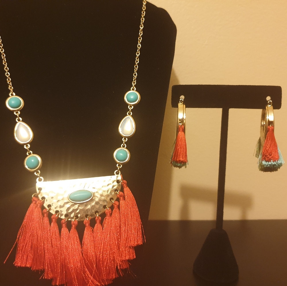 Necklace & Earring Set